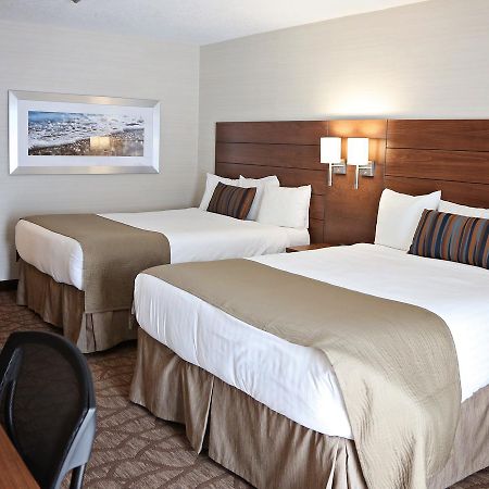 Waterfront Inn New Liskeard Екстериор снимка