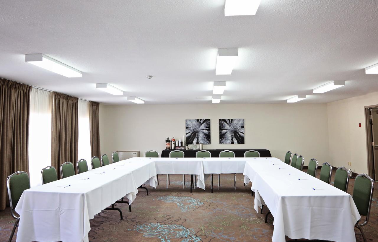 Waterfront Inn New Liskeard Екстериор снимка