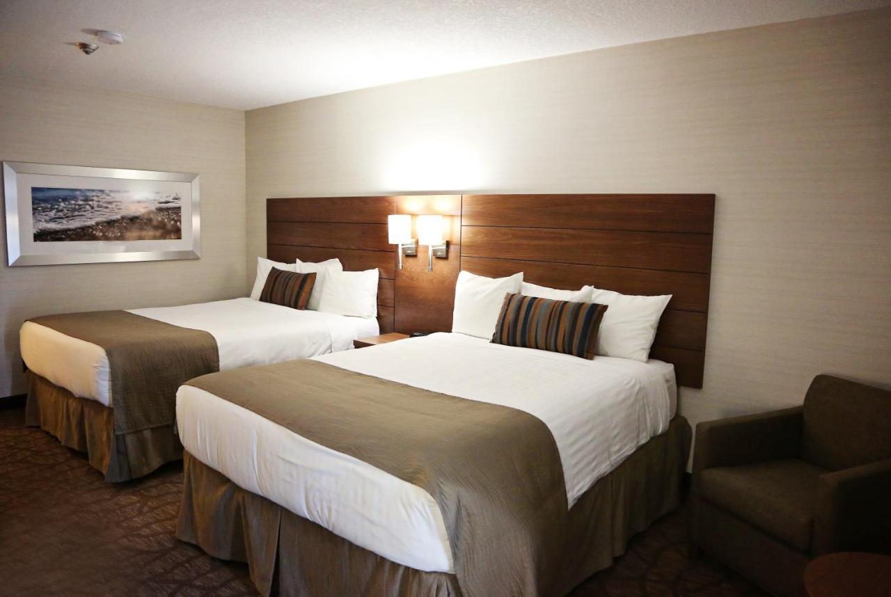 Waterfront Inn New Liskeard Екстериор снимка
